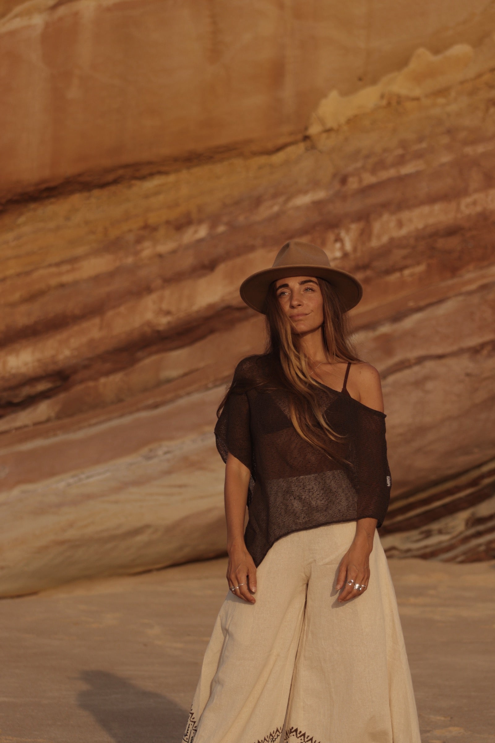 Net Poncho - Earthy Brown